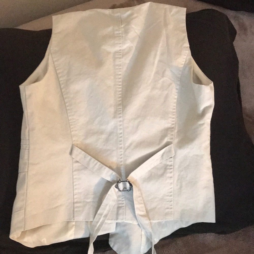 Vest - Picture 2 of 2